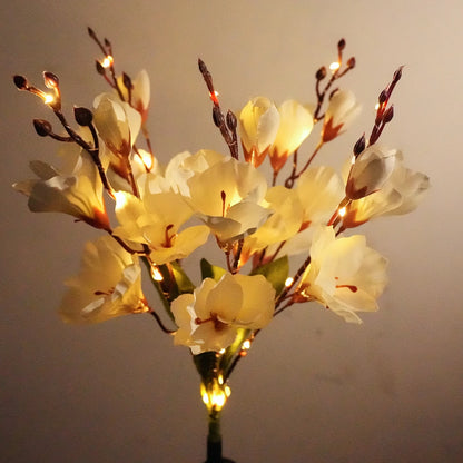 Solar powered magnolia, outdoor waterproof, suitable for decorating Christmas gardens with solar powered LED holiday lights