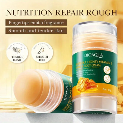 30g of Hand and Foot Cream Can Deeply Nourish Dry and Cracked Skin on Hands and Feet, Effectively Relieving Issues Such as Dryness, Cracking, and Peeling, and Restoring the Skin&